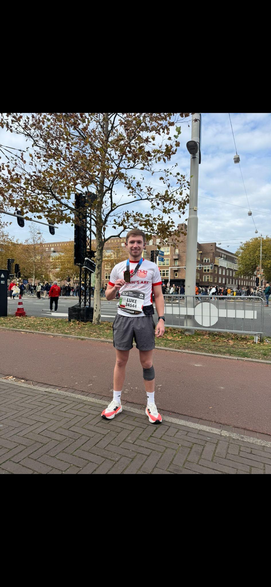 Luke Benet Amsterdam Marathon
