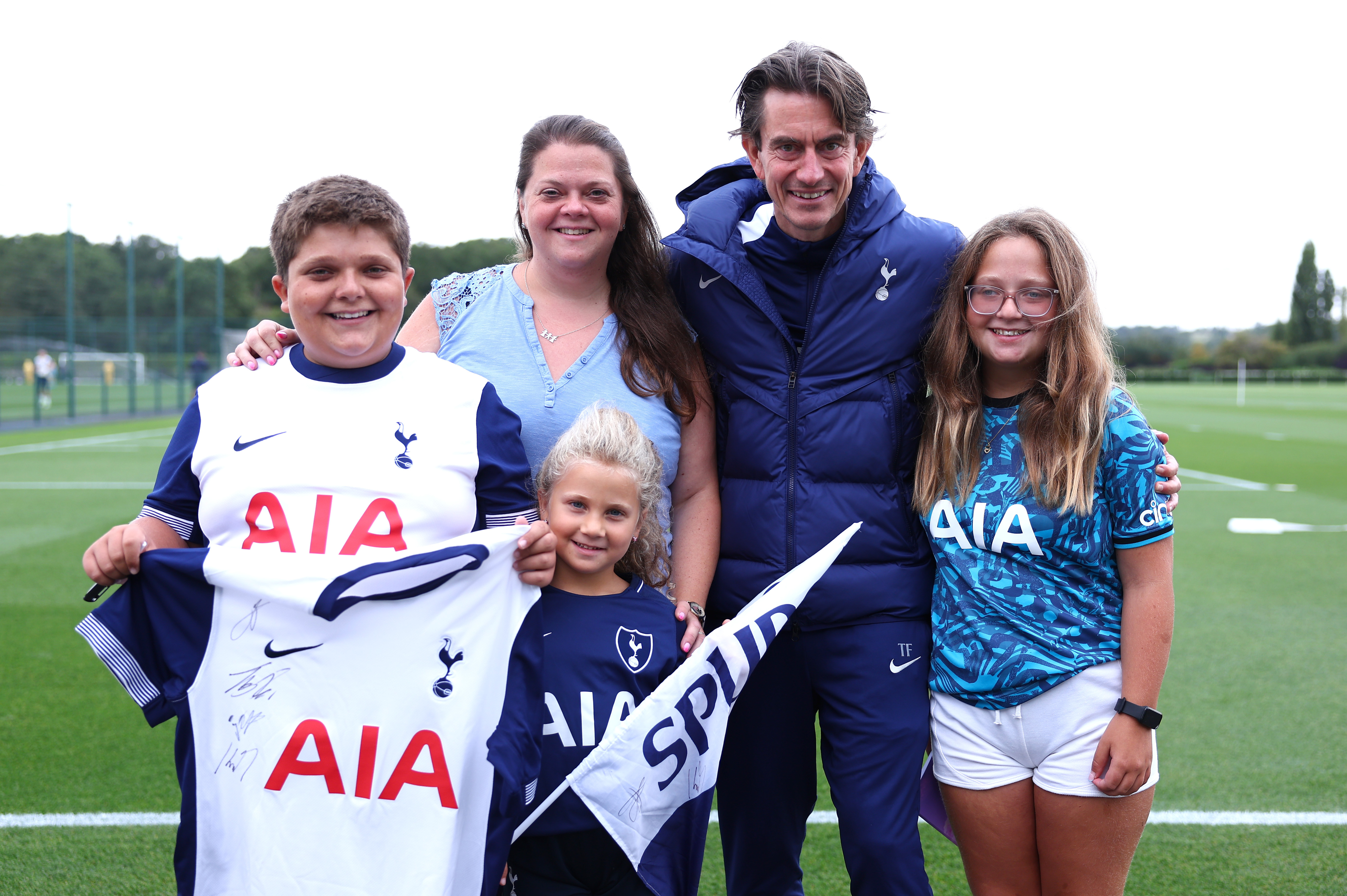 Thomas Frank meeting Iliana and family