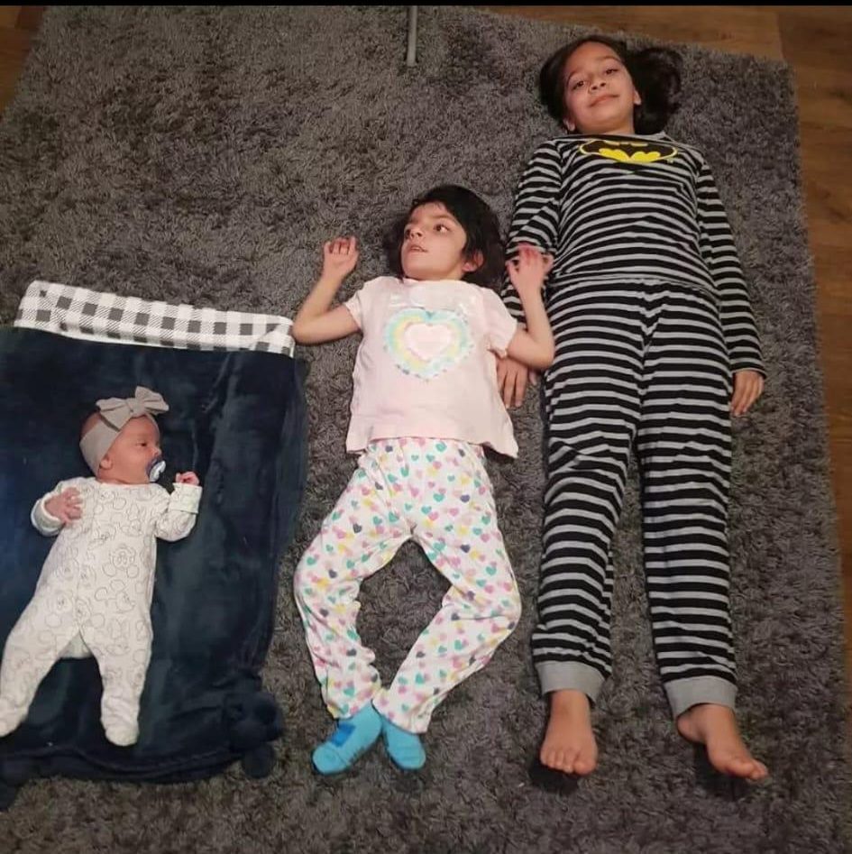 Leela and her sisters